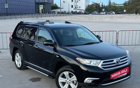 Toyota Highlander III, 2011 год, 2 497 000 рублей, 3 фотография