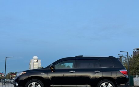 Toyota Highlander III, 2011 год, 2 497 000 рублей, 15 фотография