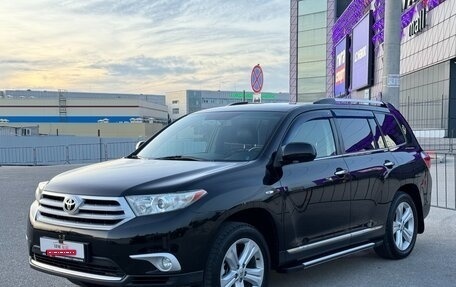 Toyota Highlander III, 2011 год, 2 497 000 рублей, 11 фотография