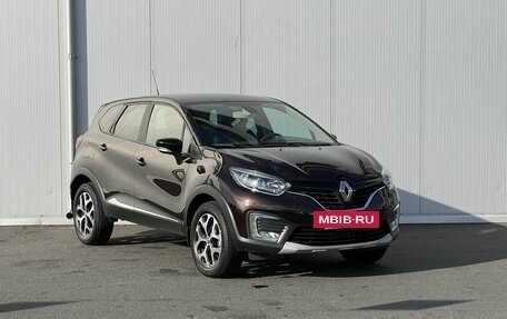 Renault Kaptur I рестайлинг, 2017 год, 1 699 000 рублей, 3 фотография