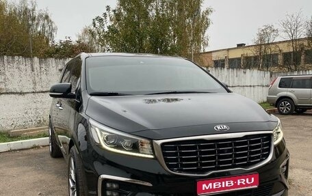 KIA Carnival III, 2018 год, 3 500 000 рублей, 1 фотография