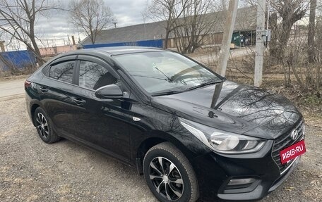 Hyundai Solaris II рестайлинг, 2017 год, 1 400 000 рублей, 4 фотография