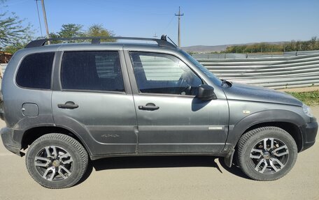 Chevrolet Niva I рестайлинг, 2013 год, 620 000 рублей, 5 фотография