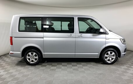 Volkswagen Caravelle T6 рестайлинг, 2016 год, 3 010 000 рублей, 4 фотография