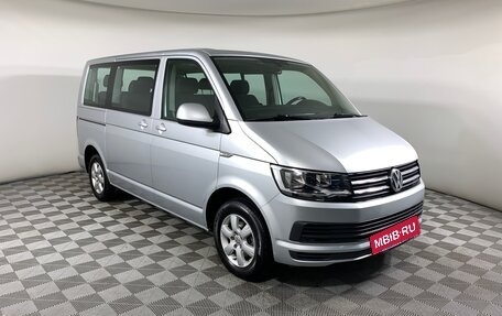 Volkswagen Caravelle T6 рестайлинг, 2016 год, 3 010 000 рублей, 3 фотография