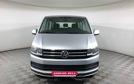 Volkswagen Caravelle T6 рестайлинг, 2016 год, 3 010 000 рублей, 2 фотография