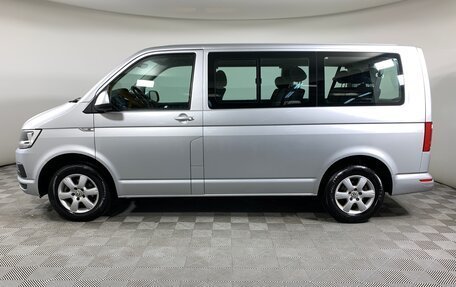 Volkswagen Caravelle T6 рестайлинг, 2016 год, 3 010 000 рублей, 8 фотография