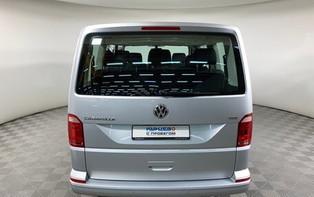 Volkswagen Caravelle T6 рестайлинг, 2016 год, 3 010 000 рублей, 6 фотография