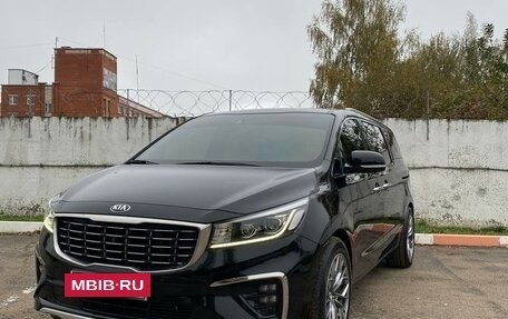 KIA Carnival III, 2018 год, 3 500 000 рублей, 2 фотография