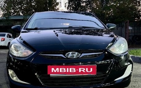 Hyundai Solaris II рестайлинг, 2013 год, 980 000 рублей, 3 фотография