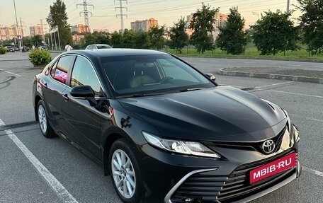 Toyota Camry, 2021 год, 3 150 000 рублей, 1 фотография