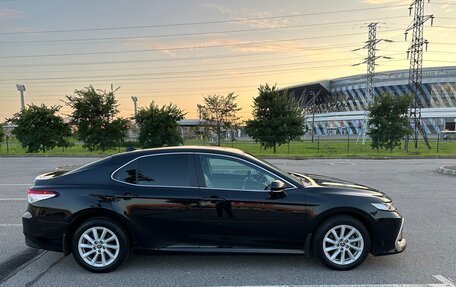 Toyota Camry, 2021 год, 3 150 000 рублей, 2 фотография