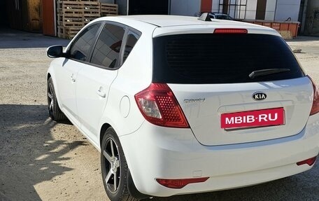 KIA cee'd I рестайлинг, 2011 год, 930 000 рублей, 12 фотография