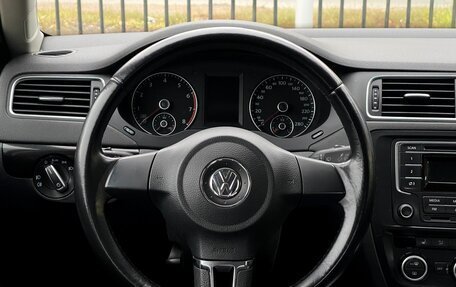 Volkswagen Jetta VI, 2013 год, 1 399 000 рублей, 12 фотография