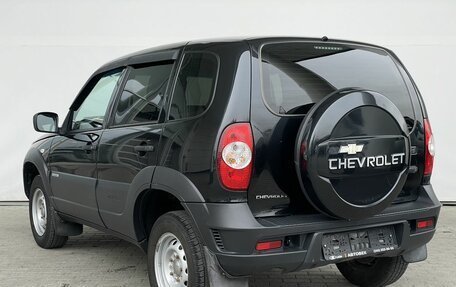 Chevrolet Niva I рестайлинг, 2018 год, 848 000 рублей, 7 фотография