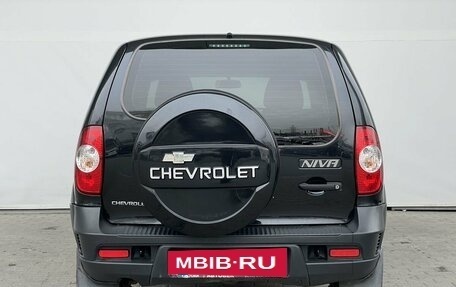 Chevrolet Niva I рестайлинг, 2018 год, 848 000 рублей, 6 фотография