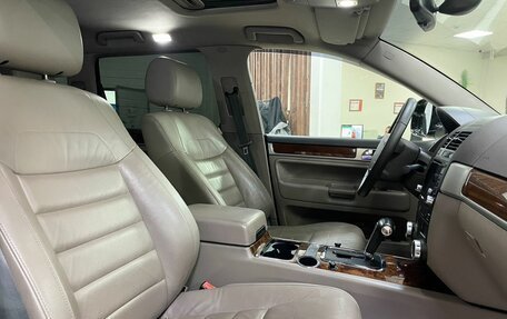 Volkswagen Touareg III, 2009 год, 2 100 000 рублей, 14 фотография