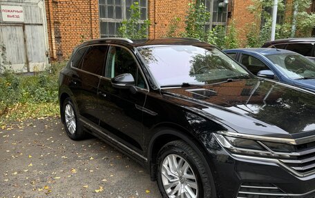 Volkswagen Touareg III, 2019 год, 4 950 000 рублей, 3 фотография