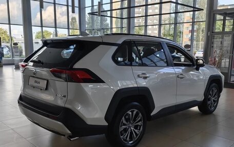 Toyota RAV4, 2024 год, 4 995 000 рублей, 7 фотография