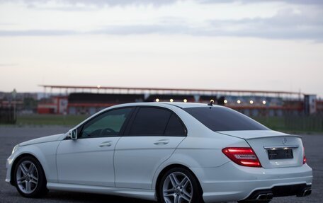 Mercedes-Benz C-Класс, 2011 год, 1 300 000 рублей, 6 фотография