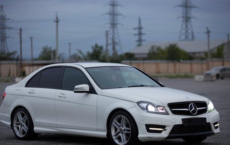 Mercedes-Benz C-Класс, 2011 год, 1 300 000 рублей, 3 фотография