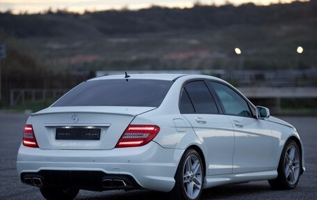 Mercedes-Benz C-Класс, 2011 год, 1 300 000 рублей, 5 фотография