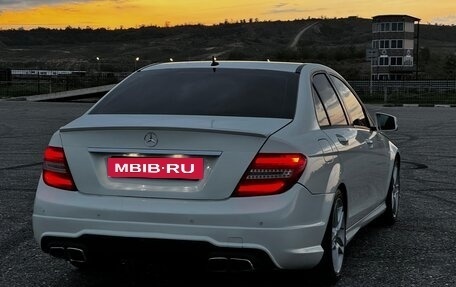 Mercedes-Benz C-Класс, 2011 год, 1 300 000 рублей, 13 фотография