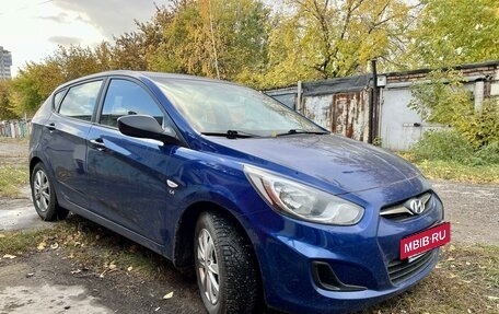 Hyundai Solaris II рестайлинг, 2012 год, 888 888 рублей, 4 фотография