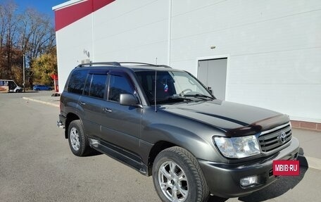 Toyota Land Cruiser 100 рестайлинг 2, 2001 год, 1 700 000 рублей, 6 фотография