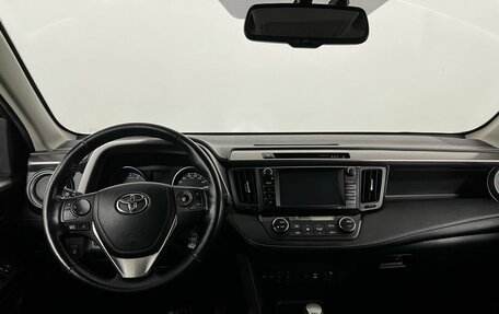 Toyota RAV4, 2017 год, 2 629 000 рублей, 22 фотография