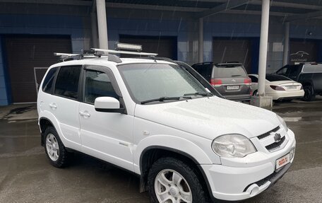 Chevrolet Niva I рестайлинг, 2012 год, 1 000 000 рублей, 4 фотография