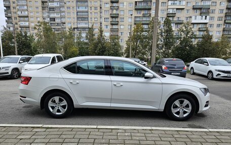 Skoda Superb III рестайлинг, 2021 год, 3 149 000 рублей, 2 фотография