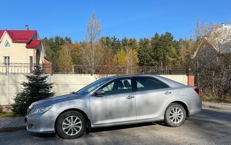 Toyota Camry, 2012 год, 1 865 000 рублей, 2 фотография