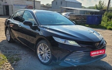 Toyota Camry, 2019 год, 3 270 000 рублей, 16 фотография