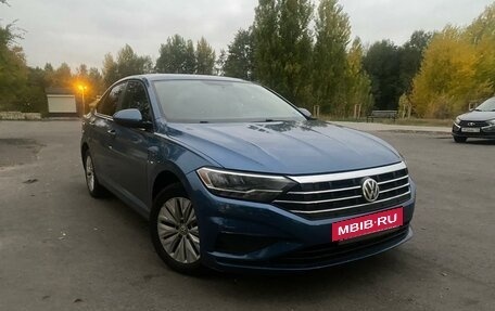 Volkswagen Jetta VII, 2018 год, 1 800 000 рублей, 4 фотография