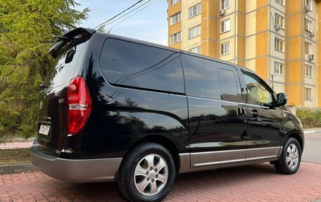 Hyundai Grand Starex Grand Starex I рестайлинг 2, 2015 год, 2 650 000 рублей, 6 фотография