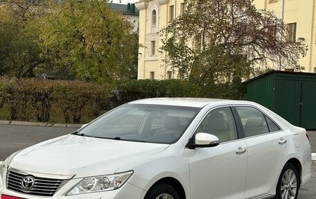 Toyota Camry, 2012 год, 1 749 000 рублей, 2 фотография