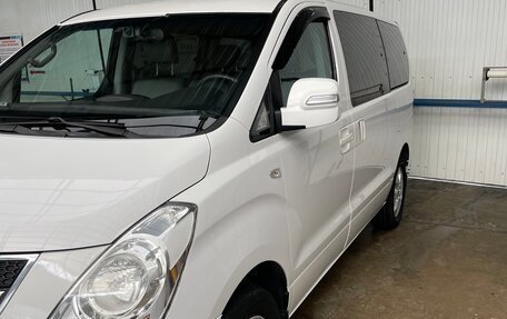 Hyundai Grand Starex Grand Starex I рестайлинг 2, 2015 год, 2 600 000 рублей, 18 фотография