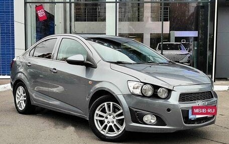 Chevrolet Aveo III, 2013 год, 600 000 рублей, 3 фотография