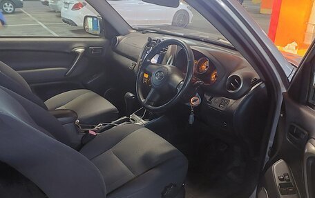 Toyota RAV4, 2004 год, 750 000 рублей, 24 фотография