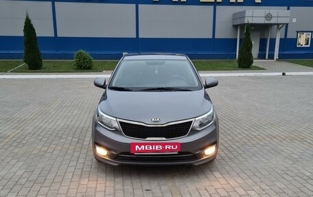 KIA Rio III рестайлинг, 2017 год, 1 390 000 рублей, 2 фотография