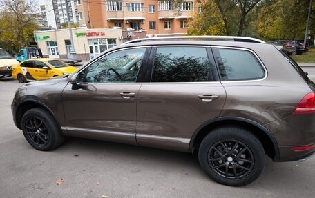 Volkswagen Touareg III, 2011 год, 1 840 000 рублей, 9 фотография