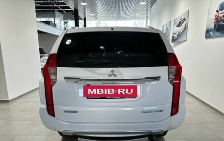 Mitsubishi Pajero Sport III рестайлинг, 2019 год, 3 299 900 рублей, 4 фотография