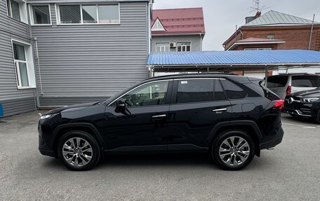 Toyota RAV4, 2024 год, 5 300 000 рублей, 13 фотография