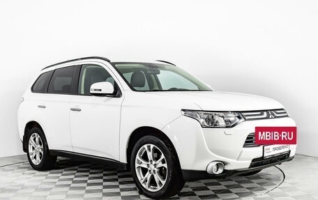 Mitsubishi Outlander III рестайлинг 3, 2013 год, 1 525 000 рублей, 3 фотография