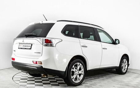 Mitsubishi Outlander III рестайлинг 3, 2013 год, 1 525 000 рублей, 5 фотография