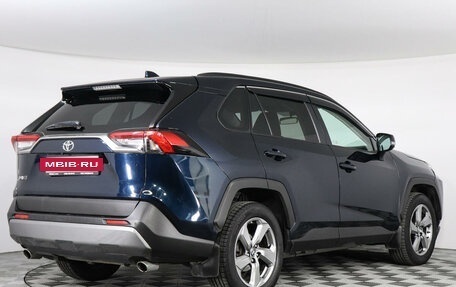 Toyota RAV4, 2020 год, 3 250 000 рублей, 5 фотография