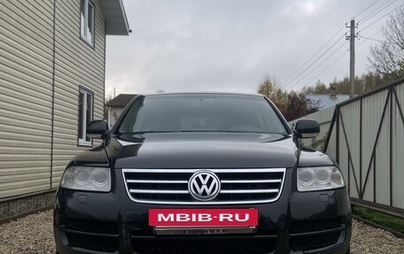 Volkswagen Touareg III, 2005 год, 949 999 рублей, 2 фотография