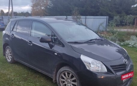 Toyota Verso I, 2010 год, 995 000 рублей, 4 фотография