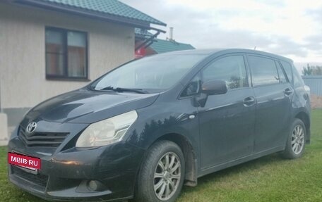 Toyota Verso I, 2010 год, 995 000 рублей, 2 фотография